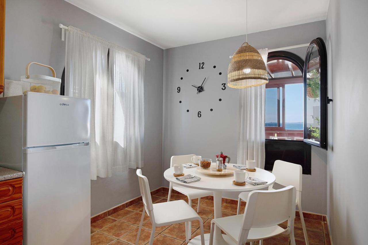 Apartamentos La Estrella III Playa Blanca  Exteriér fotografie